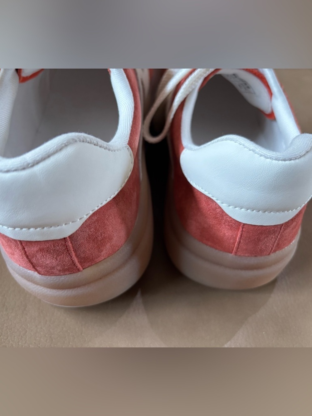 Somiliss Women’s Red Suede Low-Top Sneakers with White Trim - Picture 7 of 9